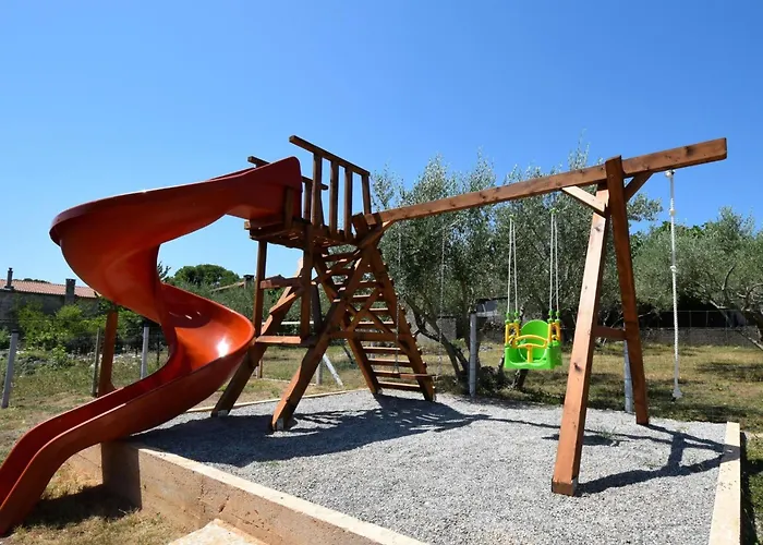 Hébergement de vacances Frana Mit Privatem Pool By Interhome