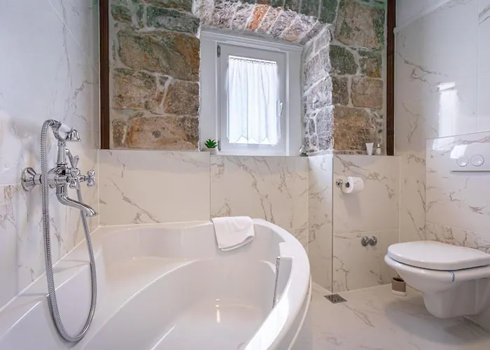 Frana Mit Privatem Pool By Interhome *