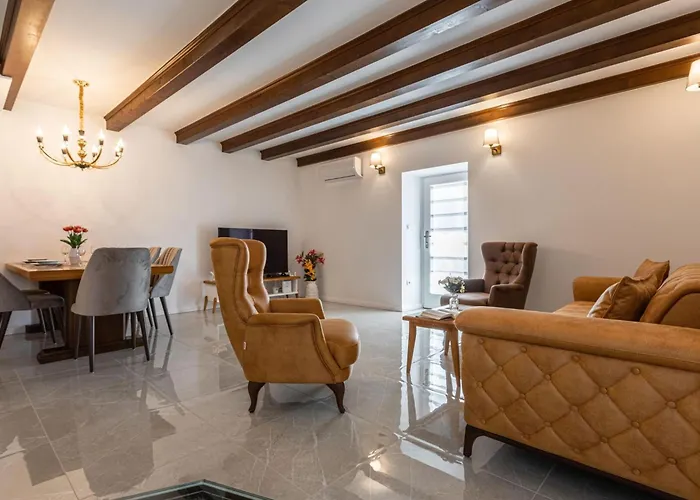 Frana Mit Privatem Pool By Interhome Bajcici