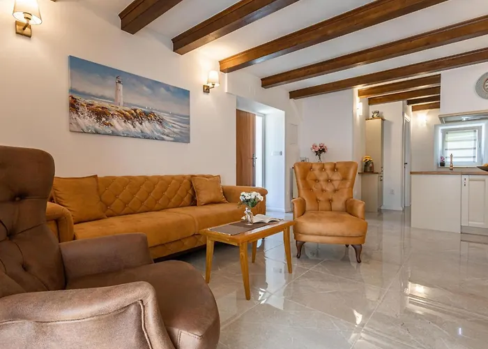 Hébergement de vacances Frana Mit Privatem Pool By Interhome