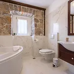 Frana Mit Privatem Pool By Interhome