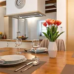 Frana Mit Privatem Pool By Interhome Nyaraló *